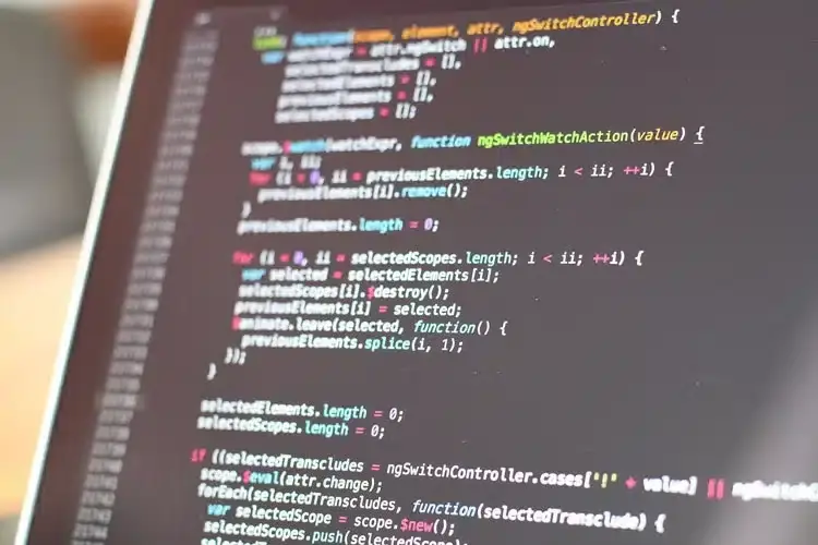 Les bases essentielles pour apprendre la programmation en 2025